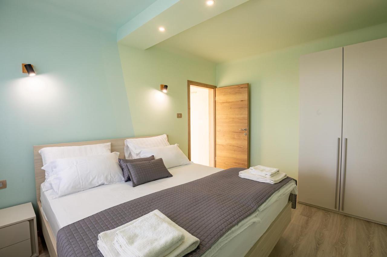 Adriatic Bay Apartments Порторож Экстерьер фото
