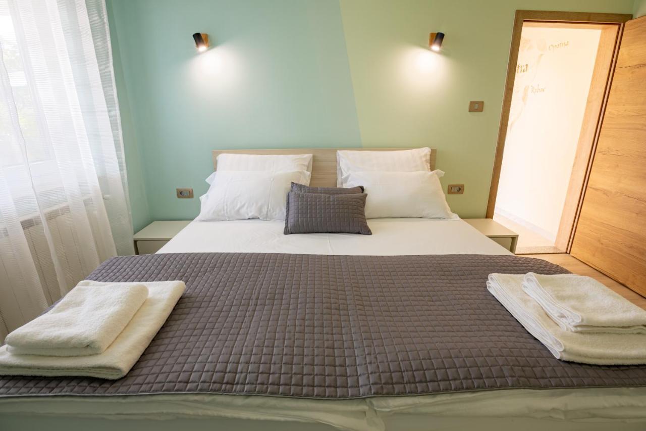 Adriatic Bay Apartments Порторож Экстерьер фото